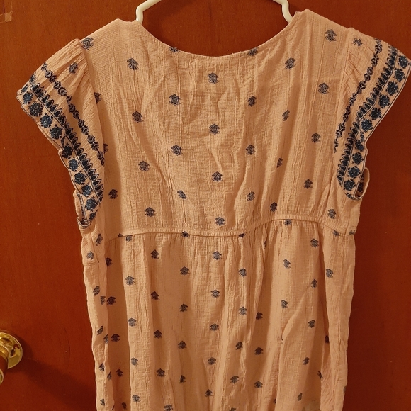 🌷3/$15 - Sweet Wanderer boho top - Picture 4 of 4